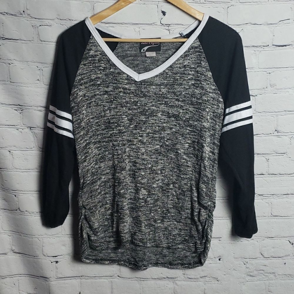 Fame and Fifteen Black/White Longsleeve